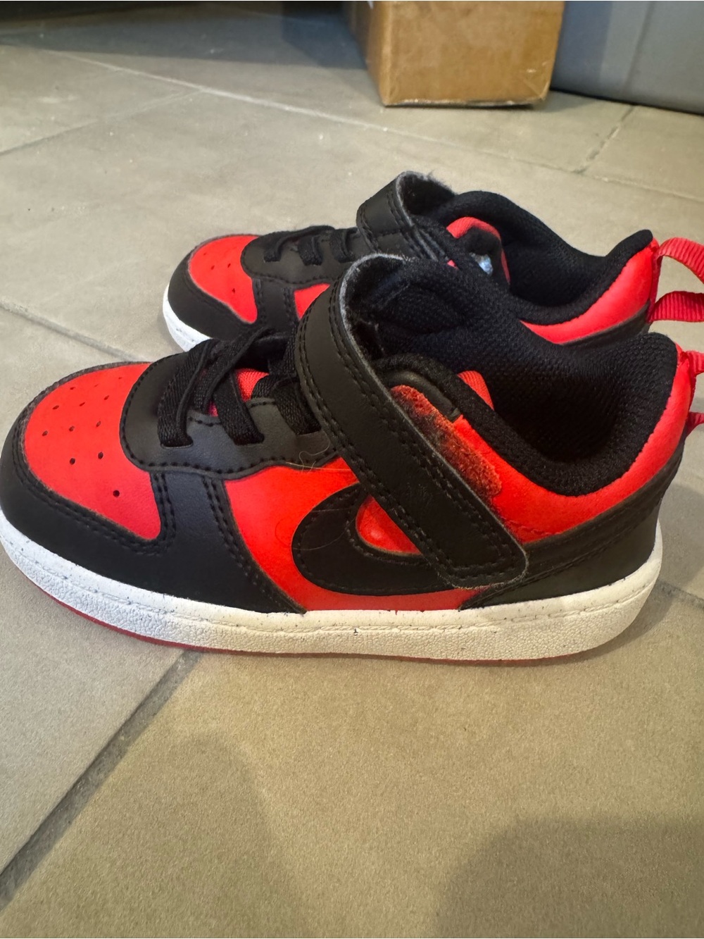 Nike Kids Red and Black Velcro Low-Top Sneakers